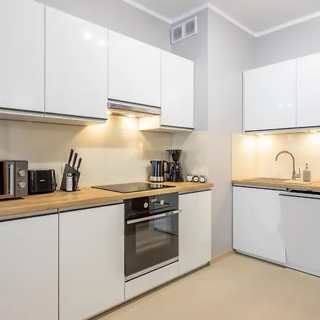 Ambria Platan Complex Ii