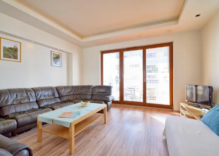 Ambria Platan Complex Ii