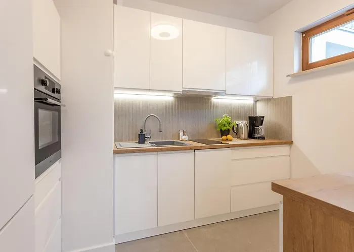 Ambria Platan Complex Ii